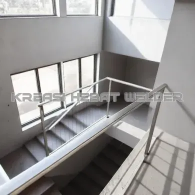 Railing Cantik di Sleman: Solusi Rumah Aman